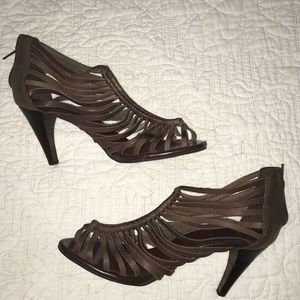 Crown Vintage Brown Strappy Heels